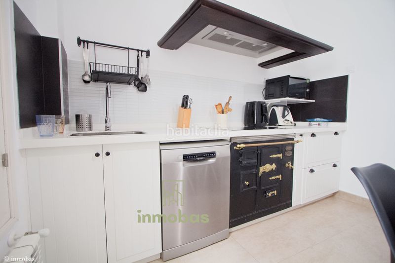 Foto 51dd2793-8050-496f-b68d-90d201c66e67. Casa amb calefacció a Casco Antiguo Badajoz