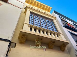 House  Santa lucia. Impresionante casa en plena zona centro