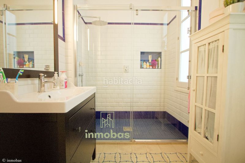 Foto b91f6031-0cd4-41d2-847e-829852a0e3b3. Casa amb calefacció a Casco Antiguo Badajoz