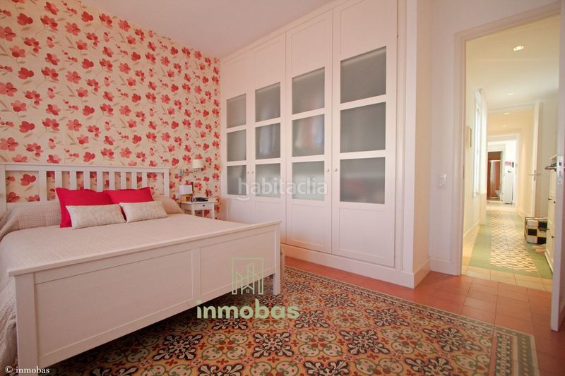 Foto f275a8fa-0783-4f9d-bf9d-4d4e6a4d016a. Casa amb calefacció a Casco Antiguo Badajoz
