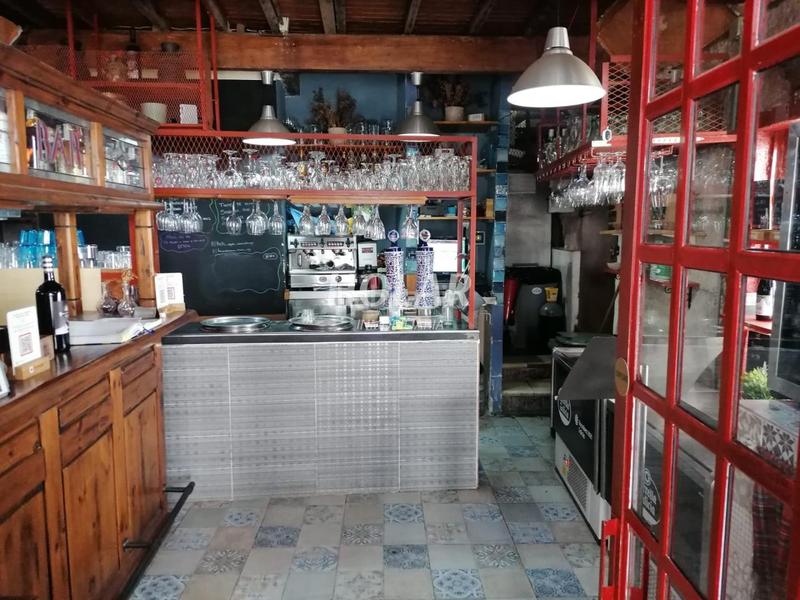 Foto f191ae43-b59b-447e-9a6c-fc3620584bf5. Location local commercial dans Casco Vello Vigo