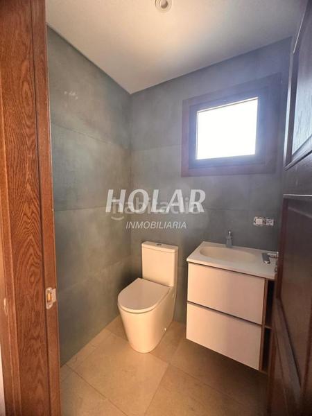 Foto 2be309c6-ac31-47c7-9b83-5c1b44b5efd2. Casa bifamiliare con riscaldamento parcheggio in Coruxo - Oia - Saiáns Vigo