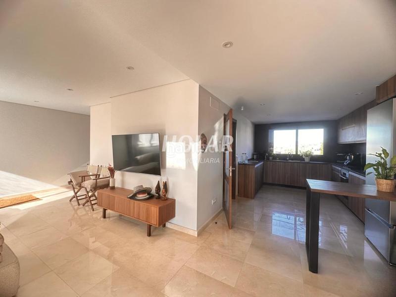 Foto 978cd5dd-5da5-4cb2-ade7-4ca64532b44c. Casa bifamiliare con riscaldamento parcheggio in Coruxo - Oia - Saiáns Vigo