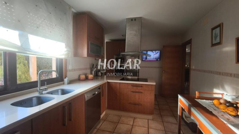 Foto f60d2194-2225-4f12-af1f-f30cb371047d. Xalet amb aparcament piscina a Coruxo - Oia - Saiáns Vigo
