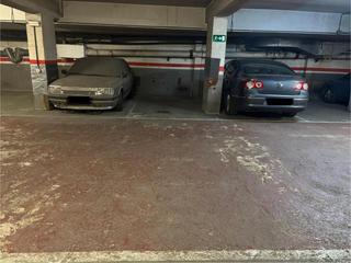 Parking coche en De guipúscoa 40. Plaza de parking en rambla guipuzcoa con bac de roda