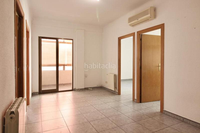 Foto 7c5084a5-5a76-40f0-8d27-0689a4a6d305. Etagenwohnung in Sant Martí de Provençals Barcelona