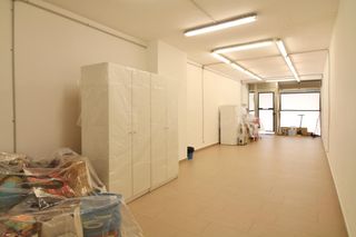 Geschäftsraum  Carrer del camp arriassa