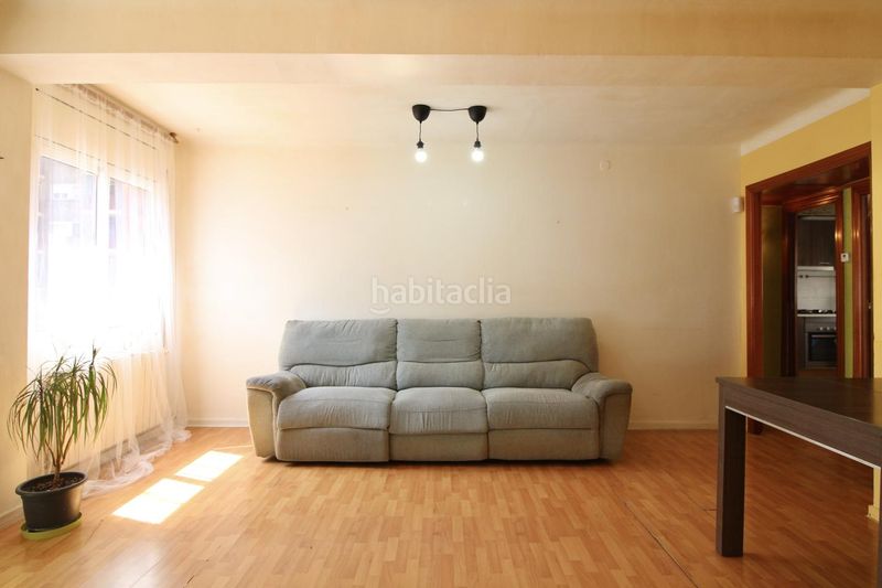 Foto 52f6e1b3-83db-4d2c-965d-e64aed824a78. Pis amb calefacció a La Verneda - La Pau Barcelona