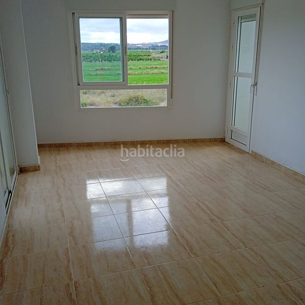 Foto 5212e5a9-e89a-4a85-845d-010c070f9fb3. Lloguer pis a Almoradí