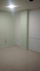 Alquiler Local Comercial en Carrús Oeste. Entresuelo comercial en plaza madrid de elche