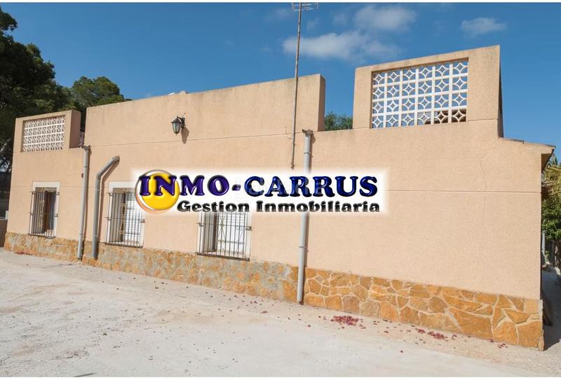 Foto 2bca6229-54e1-4f04-8db0-92876231be3e. Location chalet avec cheminée parking dans La Algoda - Matola - Llano de San José Elche / Elx