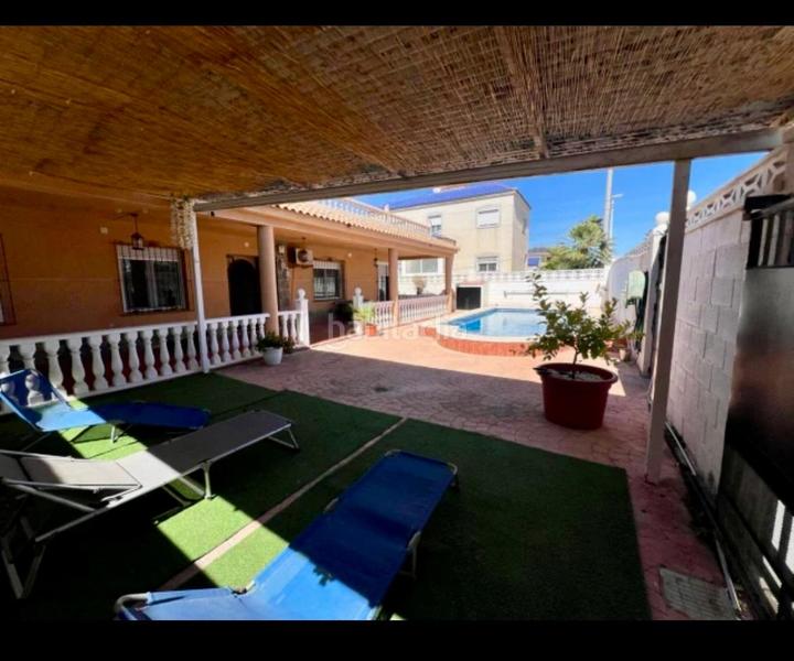 Foto a08b6f8d-baa2-4e52-a615-52d23b7267d1. Location chalet avec cheminée parking piscine dans El Altet Elche / Elx