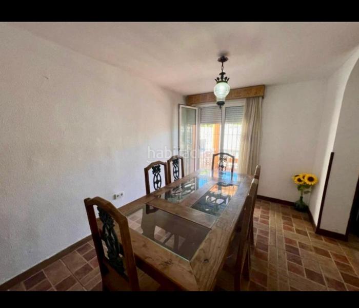 Foto dc8dce3a-000b-4065-977f-11a6e417d385. Location chalet avec cheminée parking piscine dans El Altet Elche / Elx