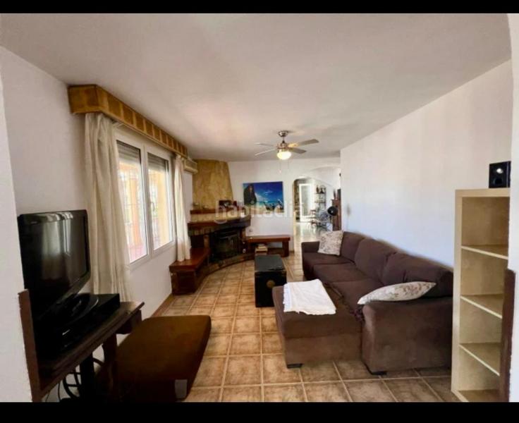 Foto ff1d506f-4bef-4bc1-a8c2-c3d7c77f2f6e. Rent chalet with fireplace parking pool in El Altet Elche / Elx