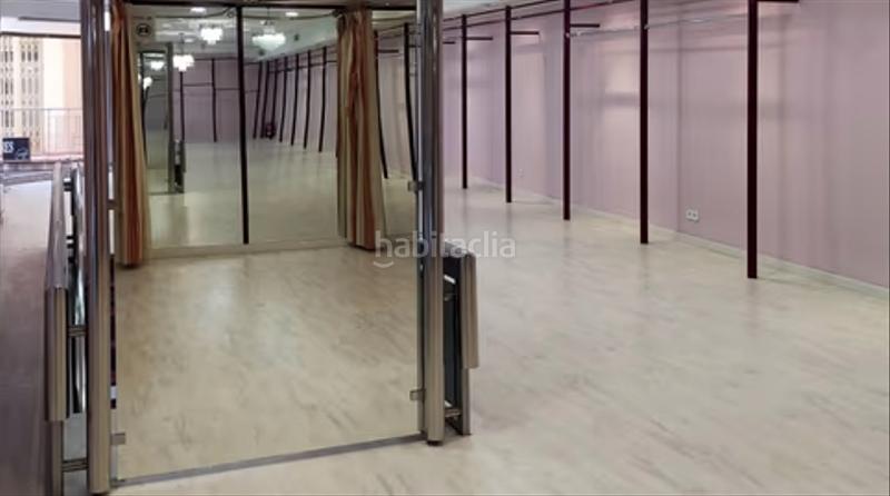 Foto e4d7bdc4-76b6-4f40-b785-56fcbaab0de9. Alquiler local comercial local de alquiler en el Centro de elche en Elche / Elx