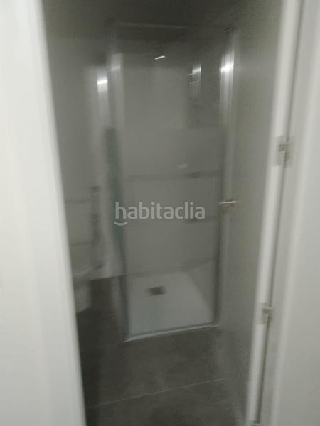 Foto fb3db1e3-a4d3-48eb-a309-77634a105d1d. Alquiler local comercial local reformado en Altabix en Elche / Elx