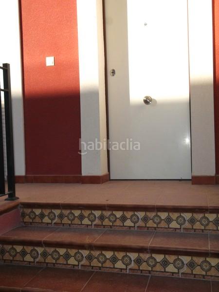Foto 053bbc21-1b94-4297-bd70-cc034b5d6363. Alquiler casa adosada triplex adosado en alquiler en Aspe