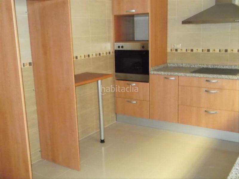 Foto 0fea6fb0-209e-49e4-8a2b-2eb2a7620397. Alquiler casa adosada triplex adosado en alquiler en Aspe