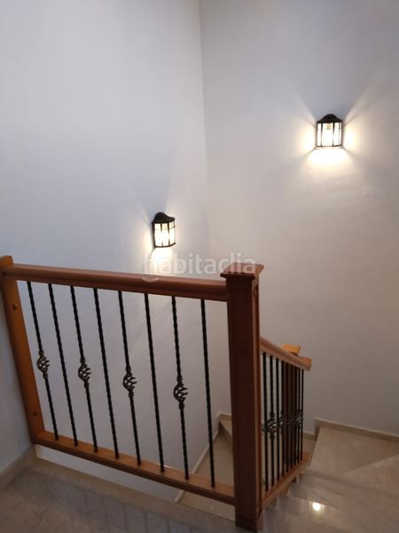 Foto 139c08fc-d93a-4f01-b0c9-8ff3f9bf294f. Alquiler casa adosada triplex adosado en alquiler en Aspe