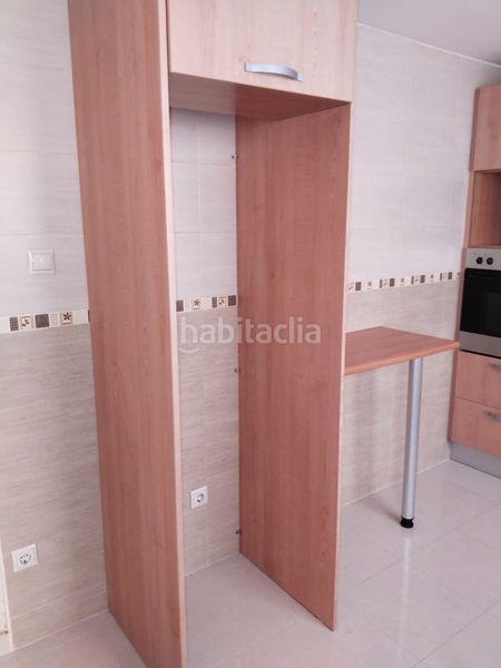 Foto 5a2bd719-28e8-4193-847e-186415fba66a. Alquiler casa adosada triplex adosado en alquiler en Aspe