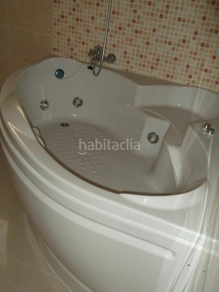 Foto 9bbd2d06-3349-47d7-b568-27e249c91c4a. Alquiler casa adosada triplex adosado en alquiler en Aspe