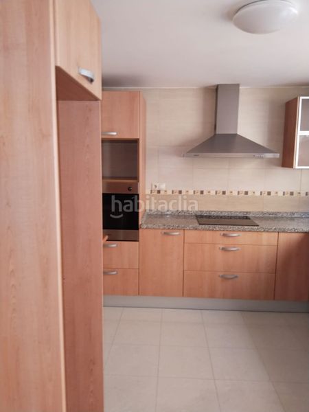 Foto fd5789c9-d9ee-4980-9a43-6e3f60b1fb35. Alquiler casa adosada triplex adosado en alquiler en Aspe