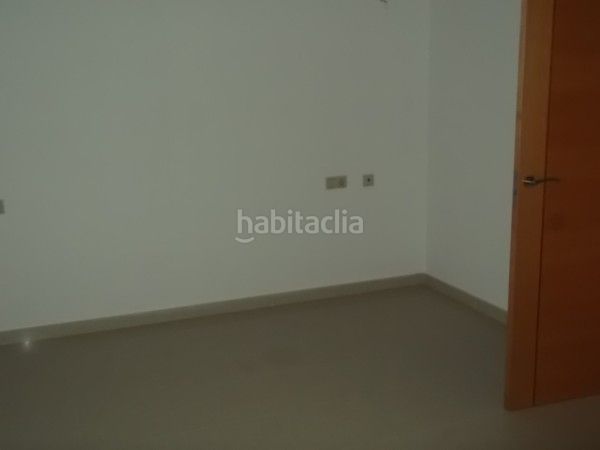 Foto a7906581-283f-4bfd-a5fe-4a1cc70c8e8c. Lloguer casa adossada amb aparcament a Las Fuentes-Los Cipreses Aspe