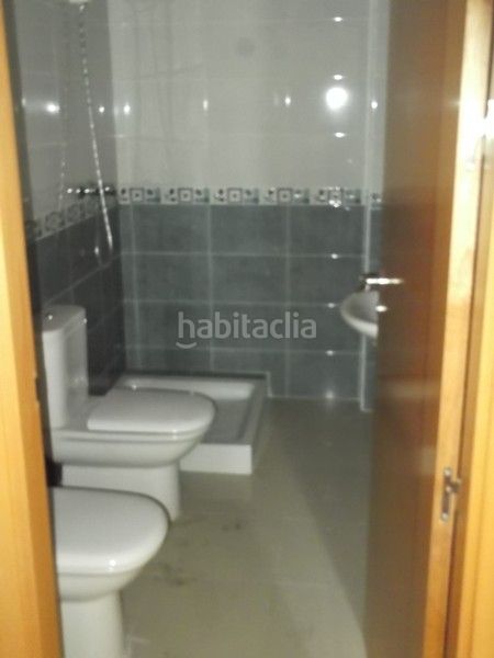 Foto a9ef050d-766c-4edb-a444-4e16848840e4. Lloguer casa adossada amb aparcament a Las Fuentes-Los Cipreses Aspe