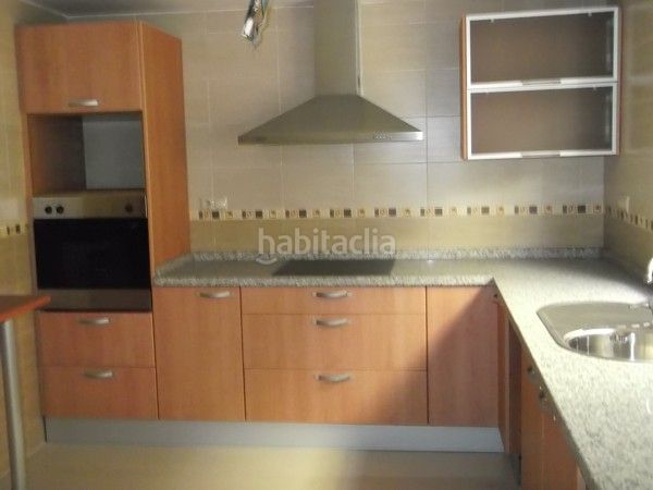 Foto d71ab059-0436-4e59-af1b-b91e99b7a1ed. Lloguer casa adossada amb aparcament a Las Fuentes-Los Cipreses Aspe