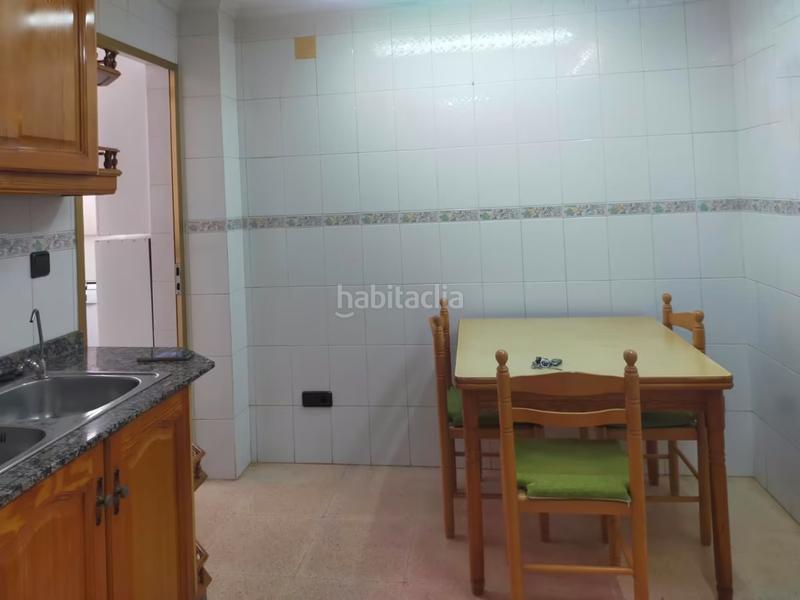 Foto c250e9a2-f235-4120-9a89-f27f6a624fb4. Alquiler piso  seminuevo de alquiler en Las Bayas en Elche / Elx