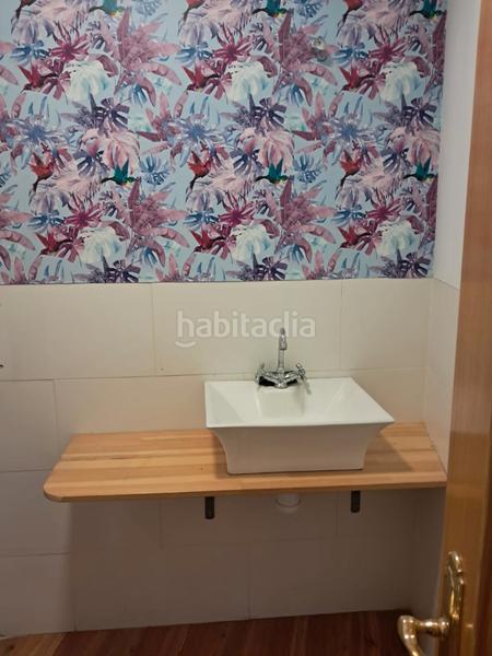 Foto e8636fe6-eb14-4924-a889-2963747ed914. Rent business premise in Centro Elche / Elx