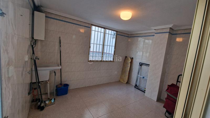 Foto b3facb3a-aa3d-4706-b23d-4e7a3f7362e7. Miete etagenwohnung in Pont Nou - Corazón de Jesús Elche / Elx