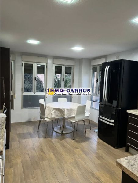 Foto f1bf97da-2d61-4857-85c9-1e8b51e7181b. Rent flat in Centro Elche / Elx