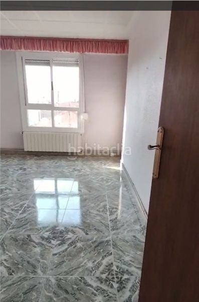 Foto b7d2fd15-0d48-495f-8988-bca17804b06f. Flat in Petrer