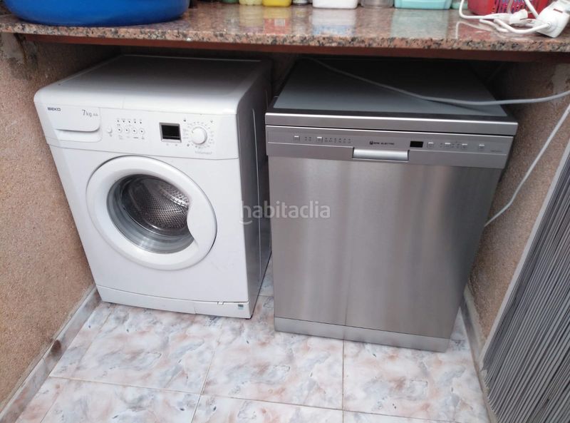 Foto e450a5bc-72bd-464b-9dc9-33bb34b0a3c3. Lloguer dúplex a Playa Tamarit-Playa Lissa Santa Pola