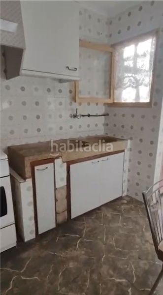 Foto b8fd688d-44a9-459f-ac4a-8087f2728256. Piso  para reformar en venta en Las Trescientas-San Francisco-Ciudad Vergel Elda