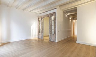 Pis a Gòtic. Encantador piso reformado en venta en el barri gòtic – barcelona