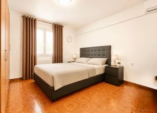 Flat in La Salut. Vivienda disponible para entrar de forma inmediata o reforma per