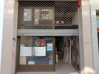 Locale commerciale in Calle Padre Marín 33