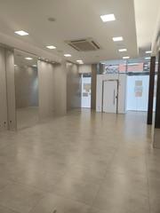 Local Comercial a Calle Doctores Castroviejo