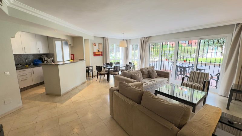 Foto 63ccd3cf-a4e8-457a-b3d4-5f3ffa465bfe. Apartament a avenida del naviero 11 a Romana Playa Marbella
