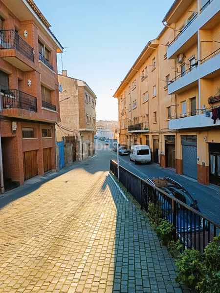 Foto 49b633de-dc25-4d85-aaa6-7de2b4747f9a. Local comercial a calle san jerónimo 28 a San Adrián