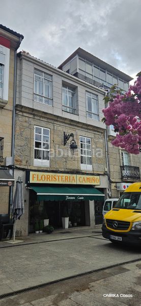 Foto 319d5cc3-266a-494b-9a74-99b891f6578a. Edificio in rúa de leonardo rodríguez 8 in Chantada