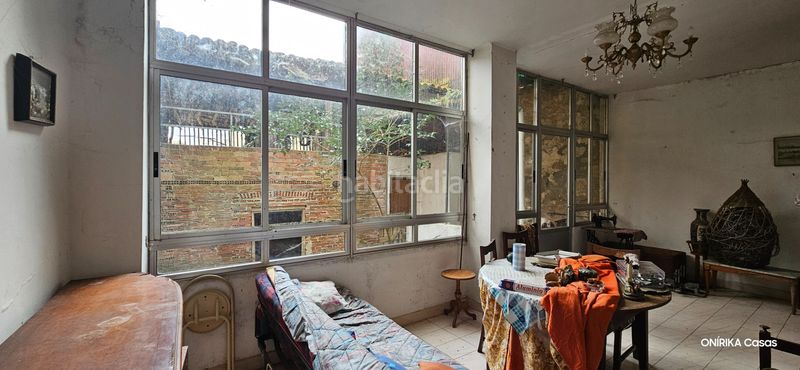 Foto 8515785a-00ec-4af9-815b-d248c7bd35aa. Edificio in rúa de leonardo rodríguez 8 in Chantada