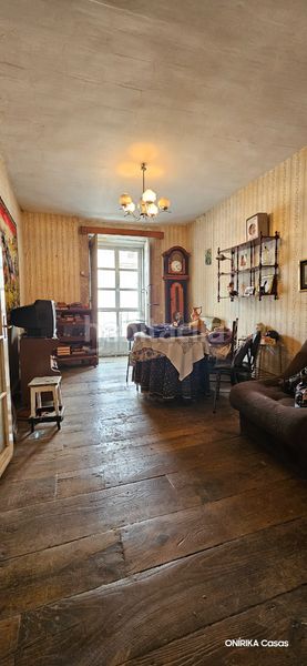 Foto 88443f10-dd34-4fa6-8340-afb21856ae71. Edificio in rúa de leonardo rodríguez 8 in Chantada