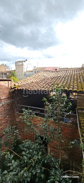 Foto d74b7e02-33b5-4d61-9823-7df04d2f4e8d. Edificio in rúa de leonardo rodríguez 8 in Chantada