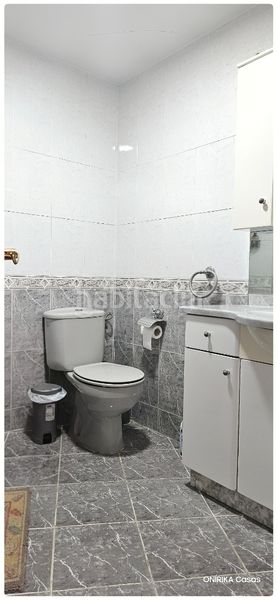 Foto 1e68373a-60a2-4af8-b877-32ce61f2e09b. Piso en rúa pedregal 5 en Bertamirans Ames