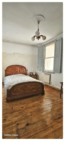 Foto fdd55b85-001a-49e3-9897-a0bb9e0e7e6c. Casa amb calefacció a Monforte de Lemos