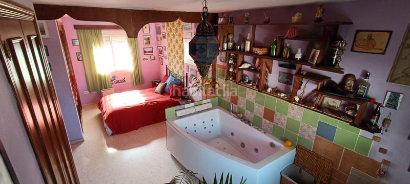 Foto 42f03c39-1bd9-4e94-92b4-996eeed323a6. Casa adossada amb xemeneia a El Rocío - La Milagrosa Jerez de la Frontera