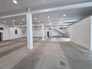 Nave industrial en Picadueñas